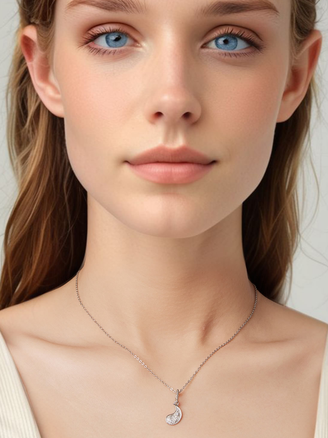 Pandantiv din Argint Lunar Bloom