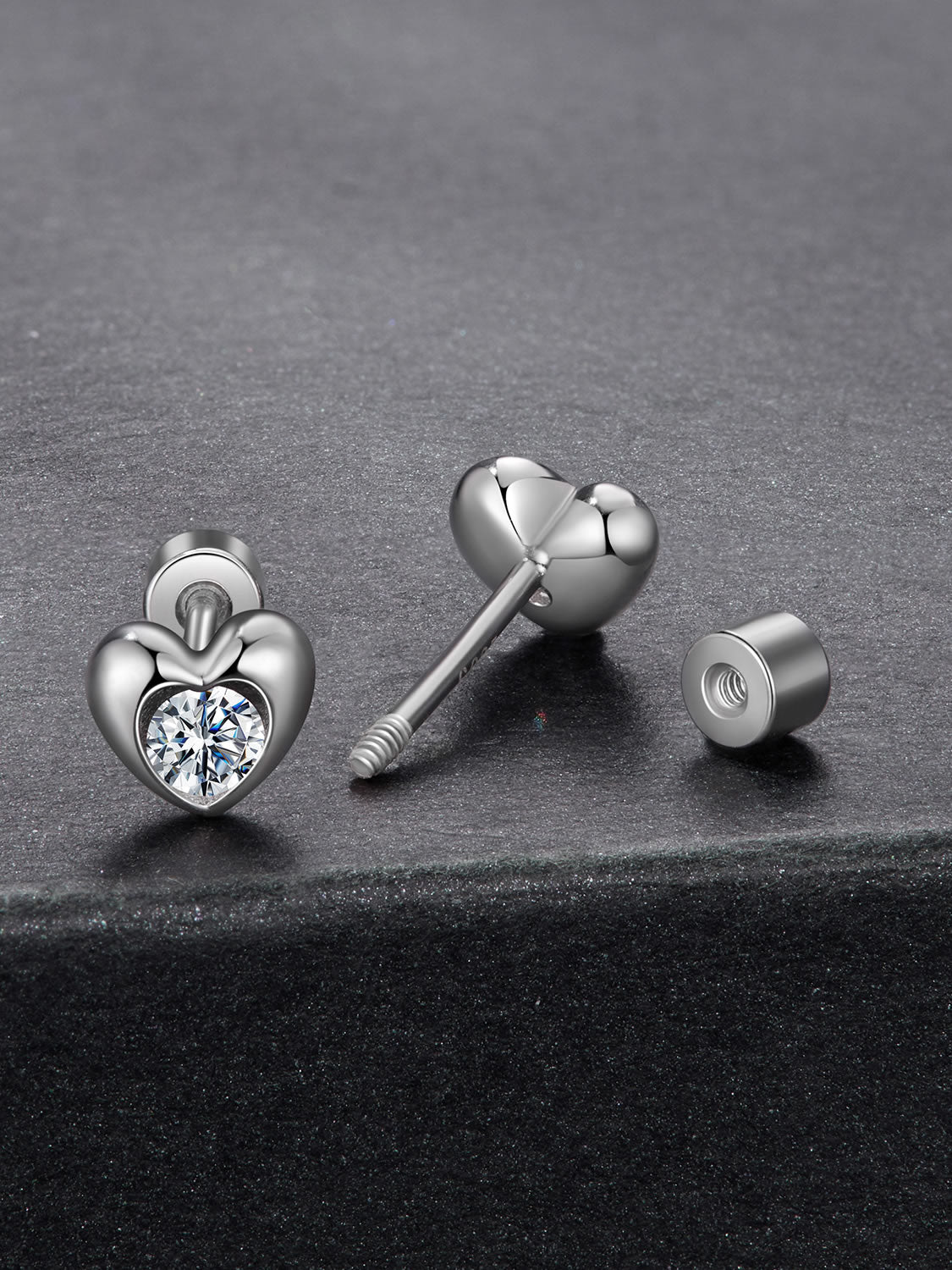 Cercei din Argint Moissanite Heart Glow