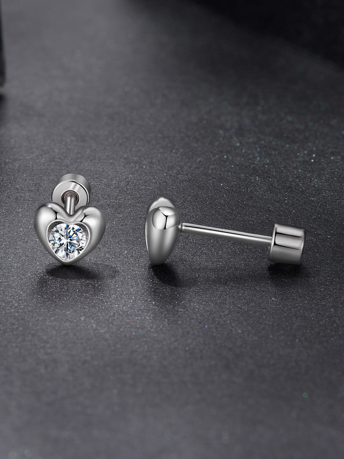 Cercei din Argint Moissanite Heart Glow