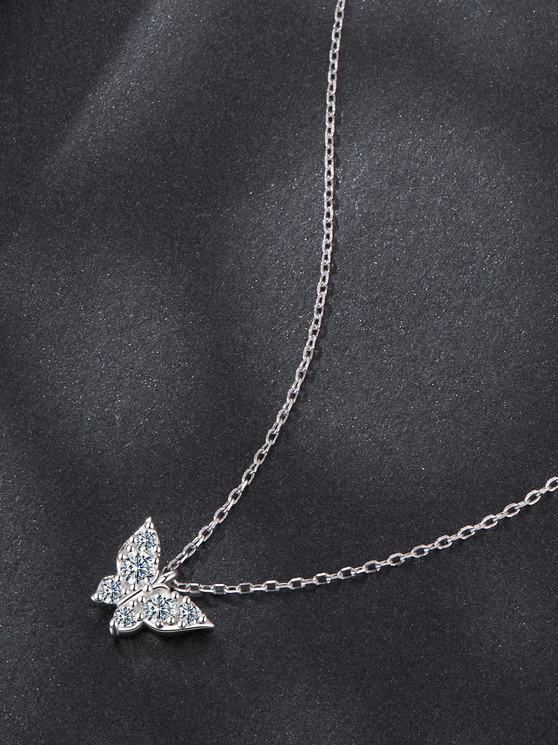 Colier din Argint Moissanite Butterfly Spark Necklace