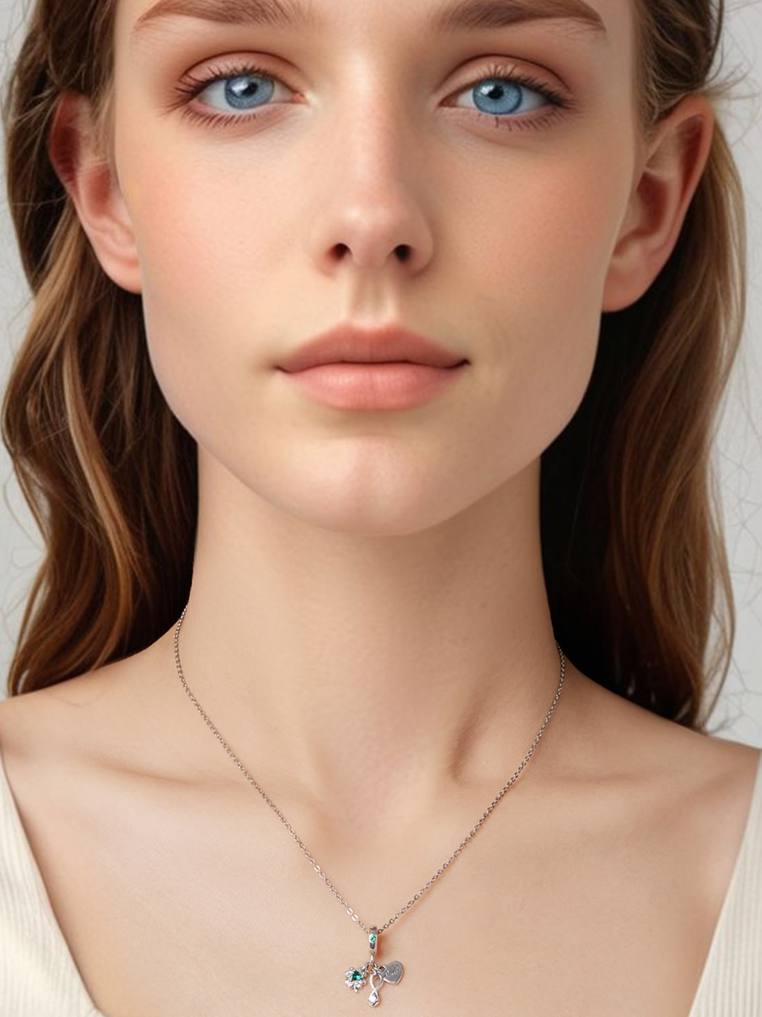 Pandantiv din Argint Emerald Bloom – Lucky Spark