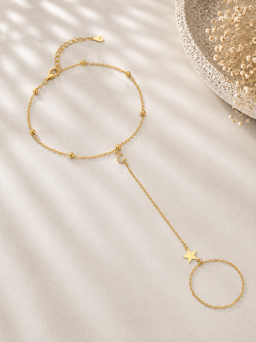 Brățară din argint 925 aurie Celestial Moon & Star CHARM, de sus