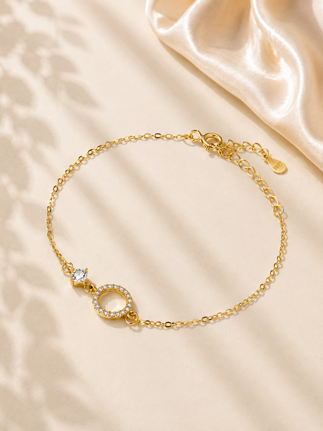 Brățară din argint 925 placată cu aur 18K cu cerc și zirconii 5A Geometry Light lifestyle
