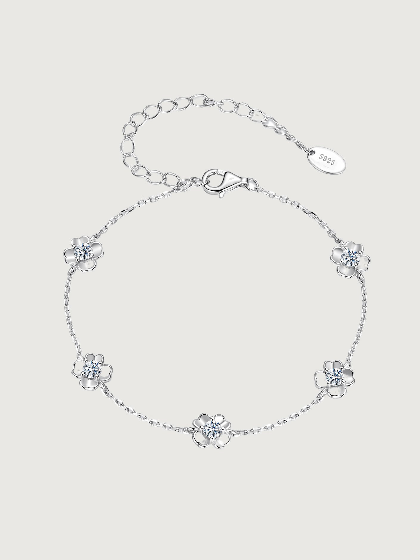 Brățară din argint cu flori și moissanite Floral Glow