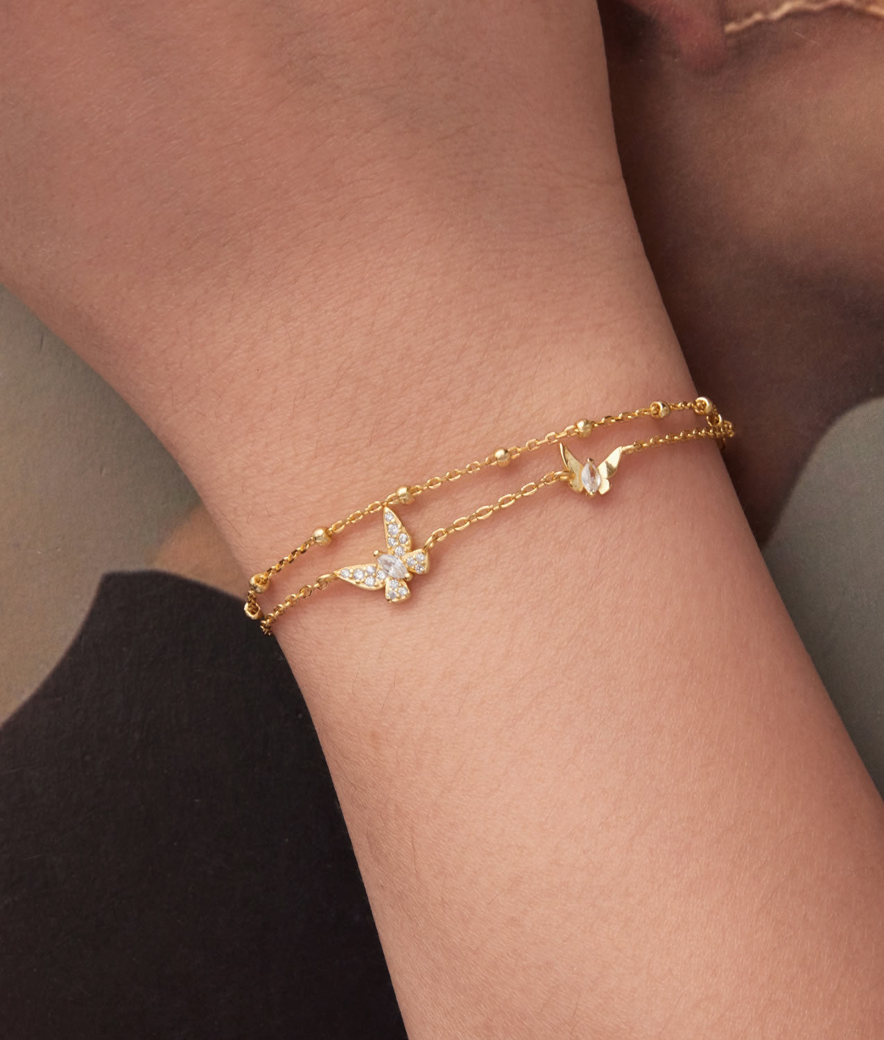 Brățară din argint 925 placată cu aur Double Layer Butterfly purtată