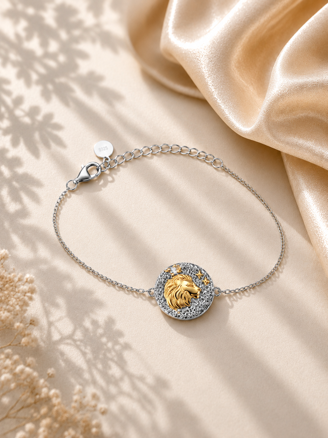 Brățară elegantă Leu cu moissanite de 0,03 ct