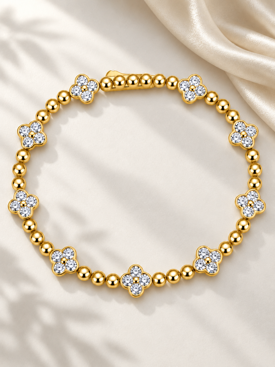 Brățară Clover Radiance cu 40 de Pietre Moissanite Strălucitoare