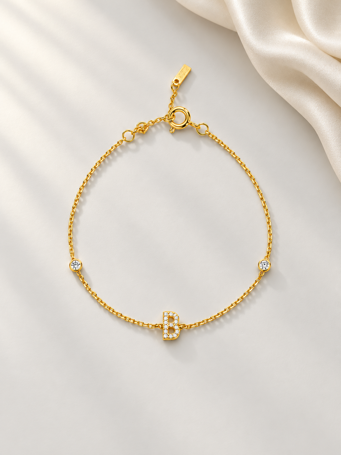 Brățară Initial Spark Gold cu Design Delicat și Litera B