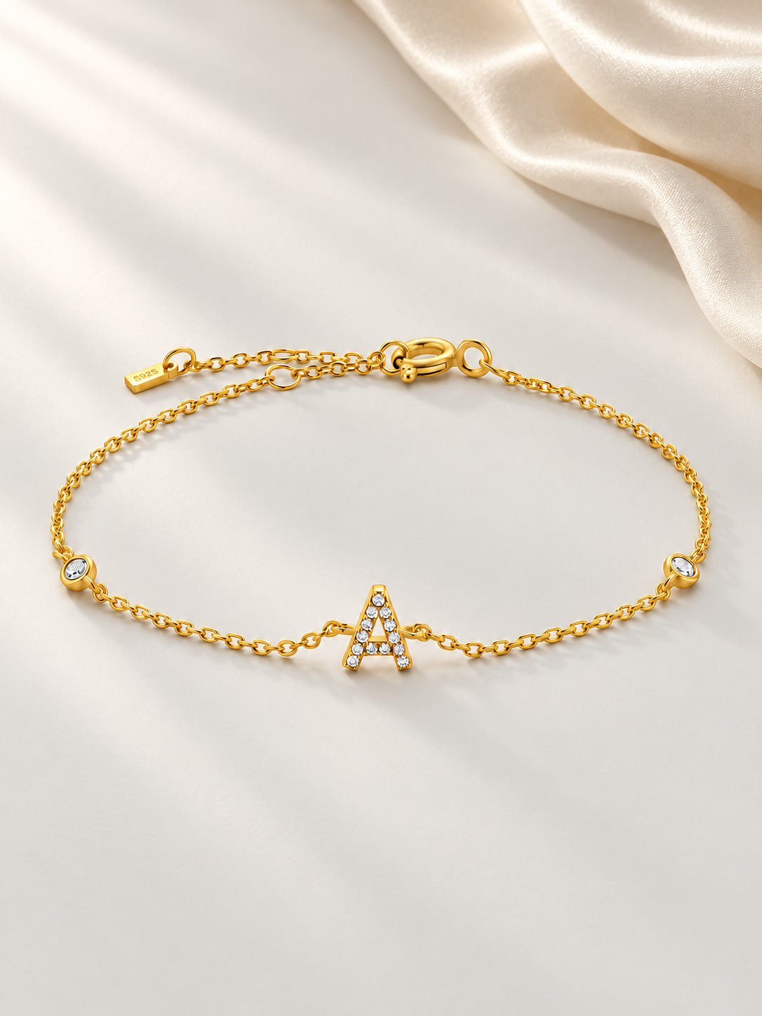 Brățară Initial Spark Gold cu Design Delicat