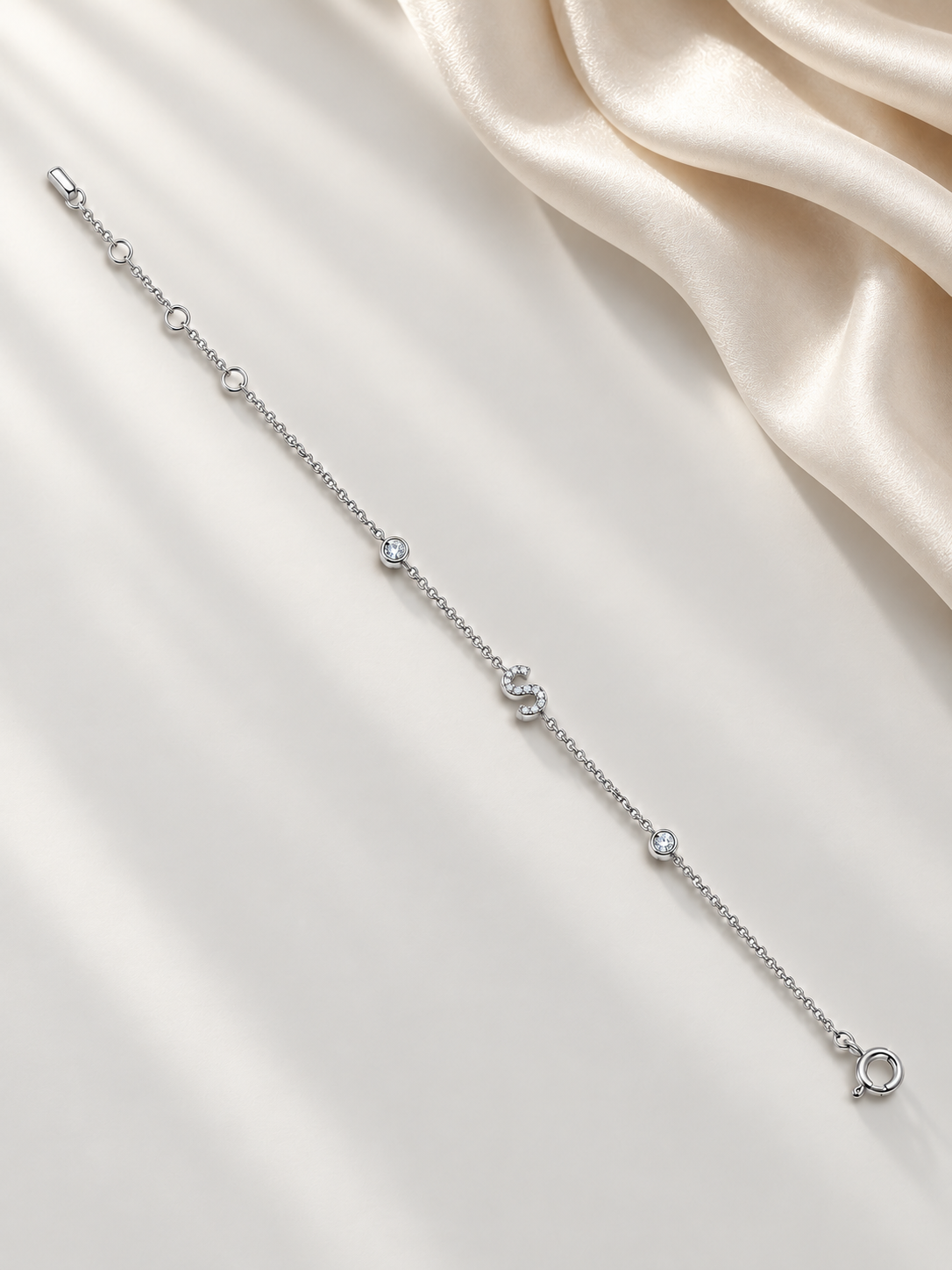 Brățară Initial Spark Silver cu Litera S și Design Curbat