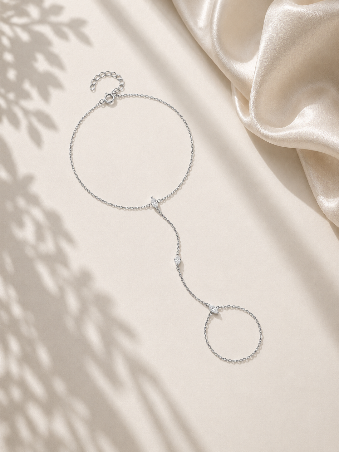 Brățară elegantă cu zirconii marquise
