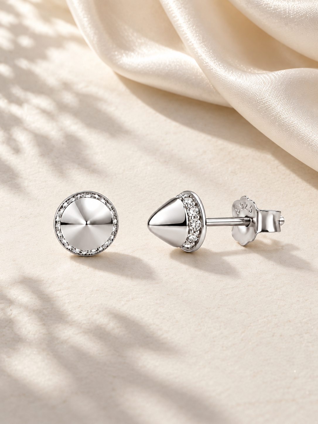 Cercei din Argint 925 Silver cu Halo de Moissanite