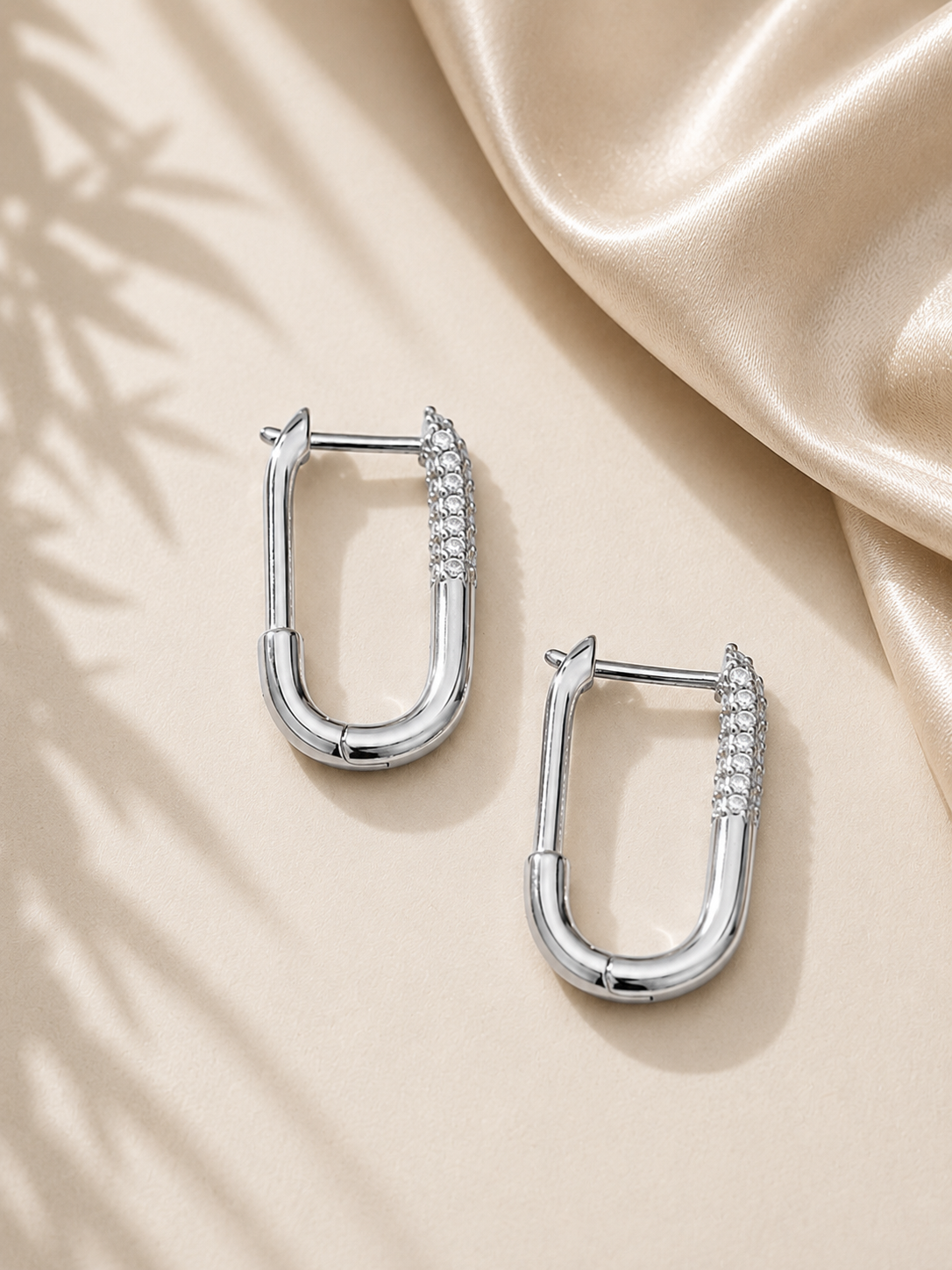 Cercei din argint 925 Silver Urban Spark hoop cu zirconii de sus