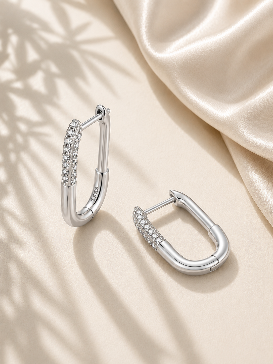Cercei din argint 925 Silver Urban Spark hoop cu zirconii lifestyle