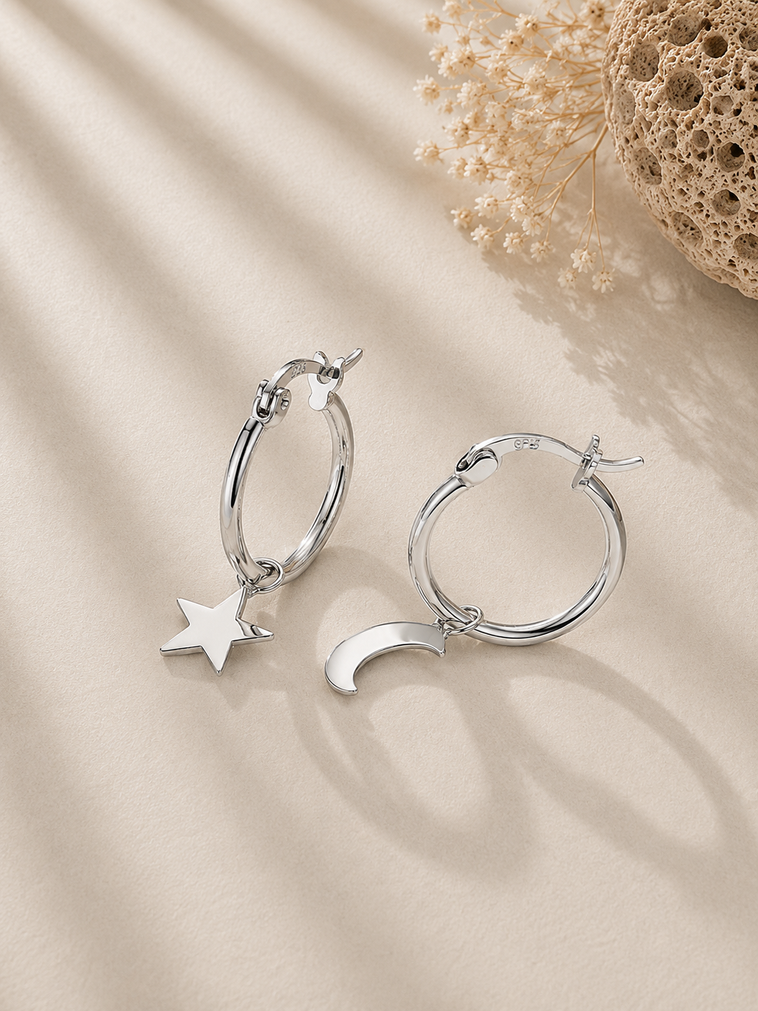 Cercei din argint placați cu aur alb 18K Star & Moon
