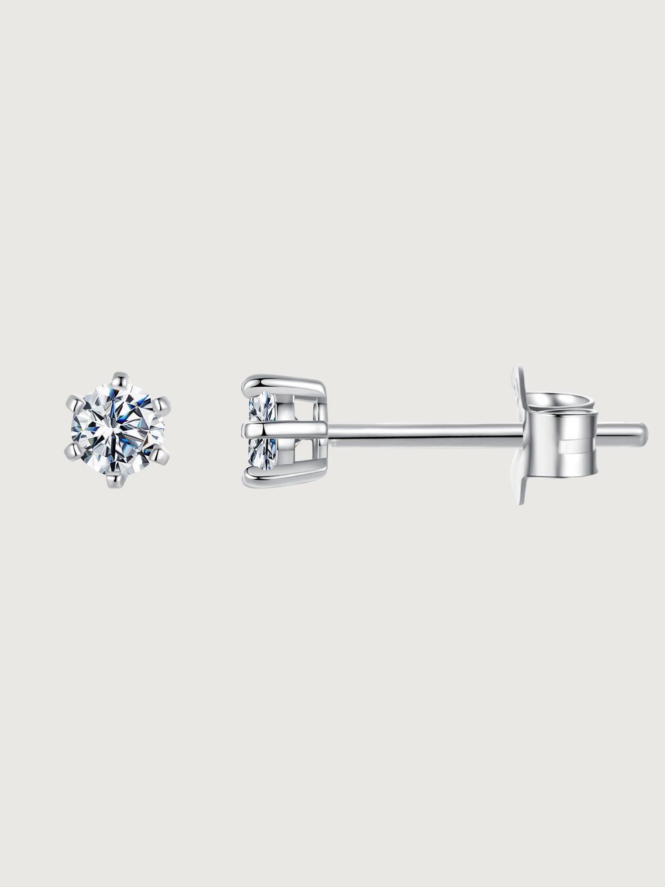 Cercei clasici din argint cu moissanite small