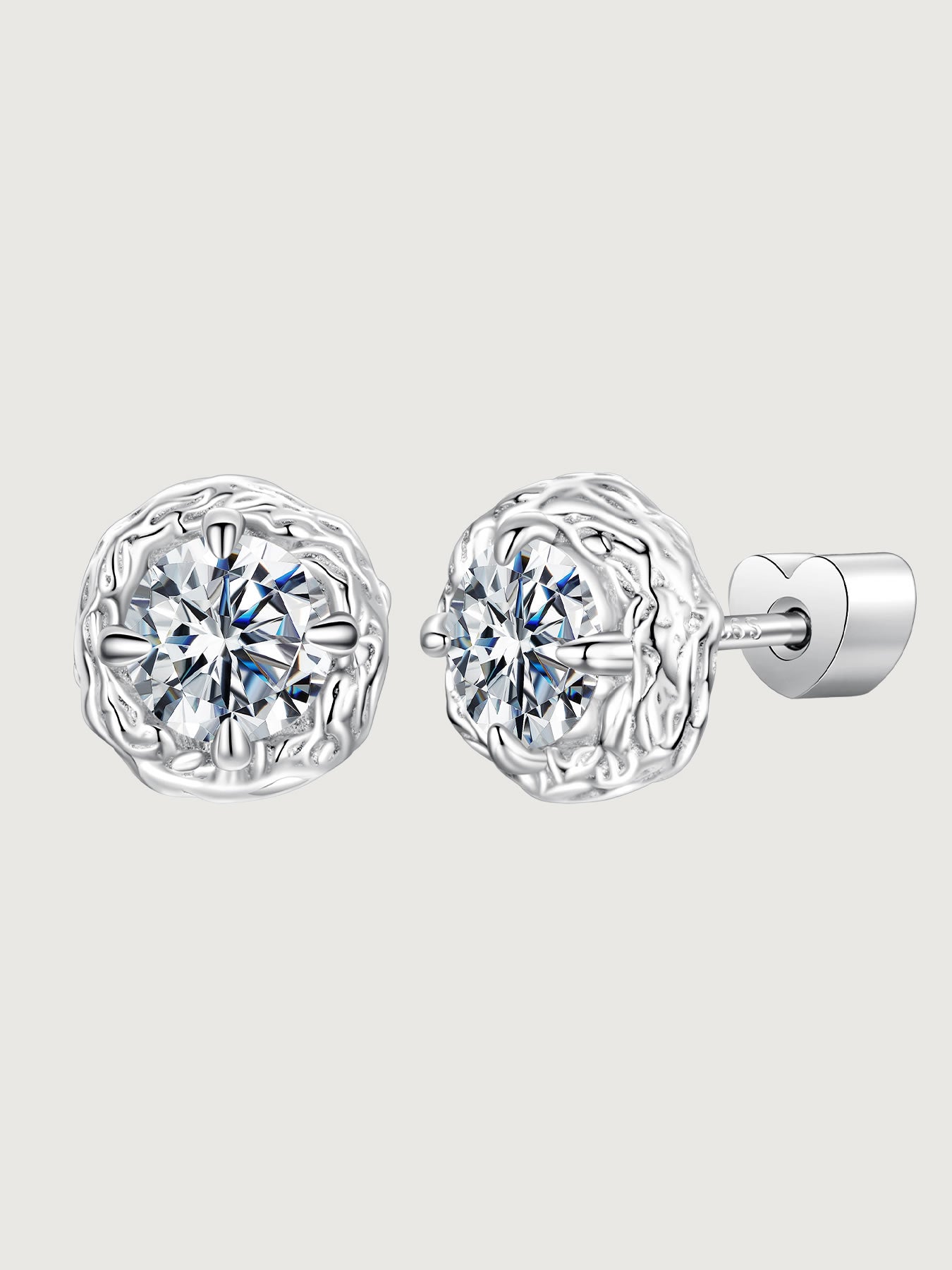 Cercei din argint cu moissanite si design texturat medium