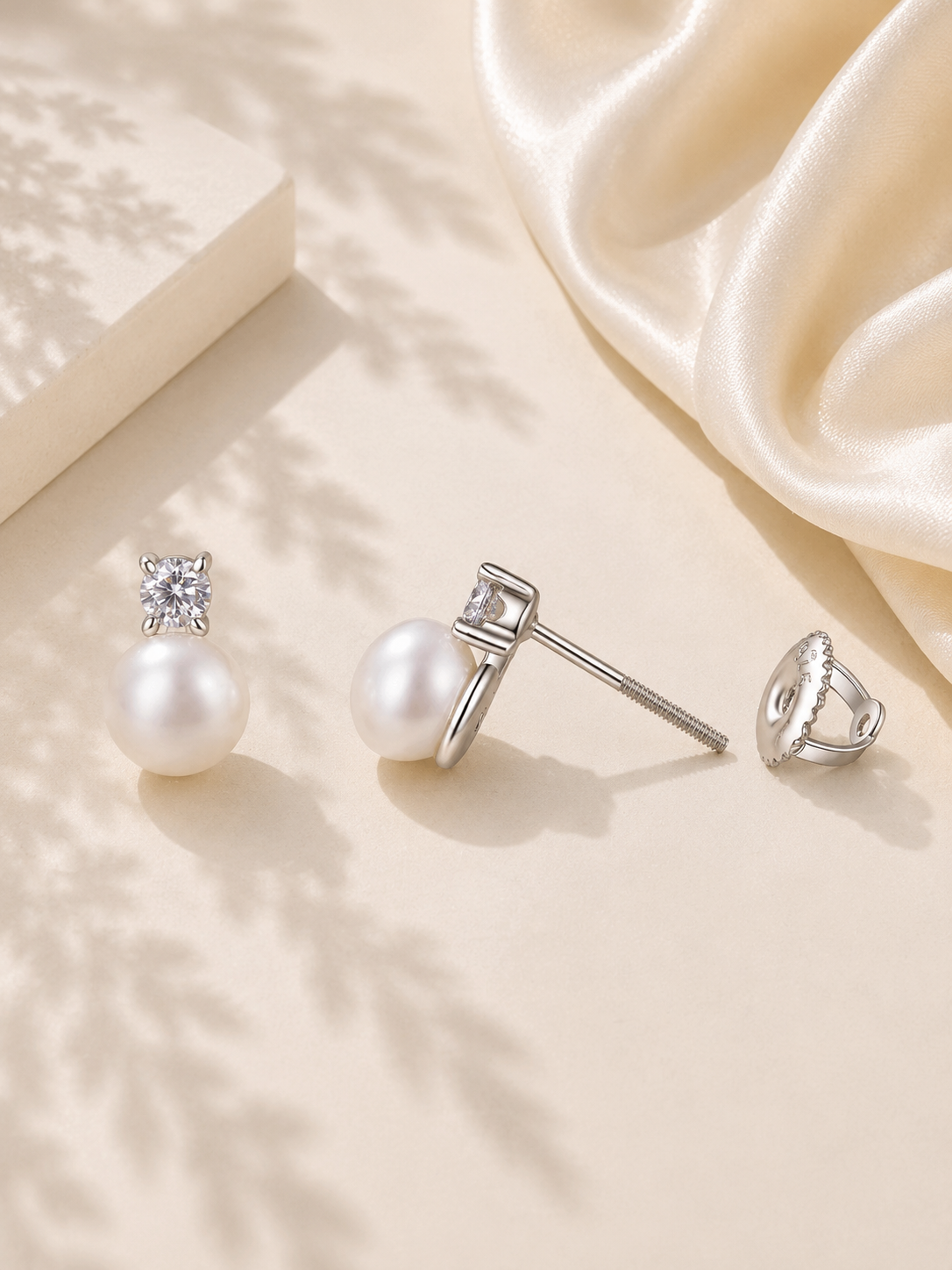 cercei-argint-perle-cultura-stralucire-moissanite