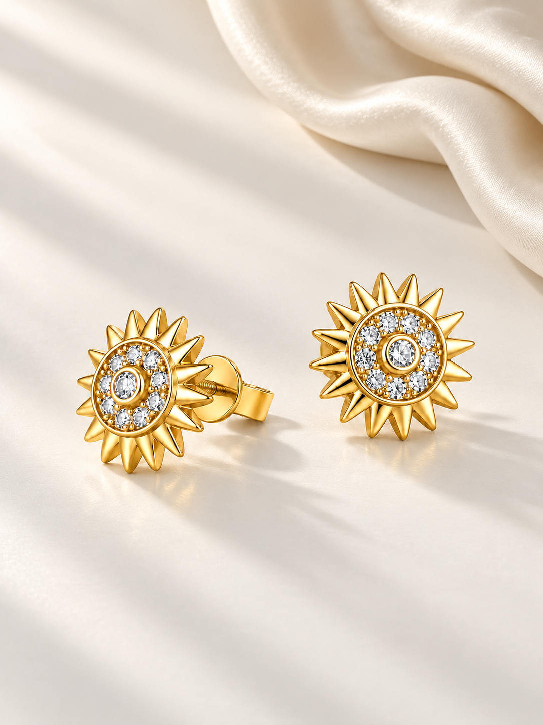Cercei Aurii Soare cu Moissanite 6A