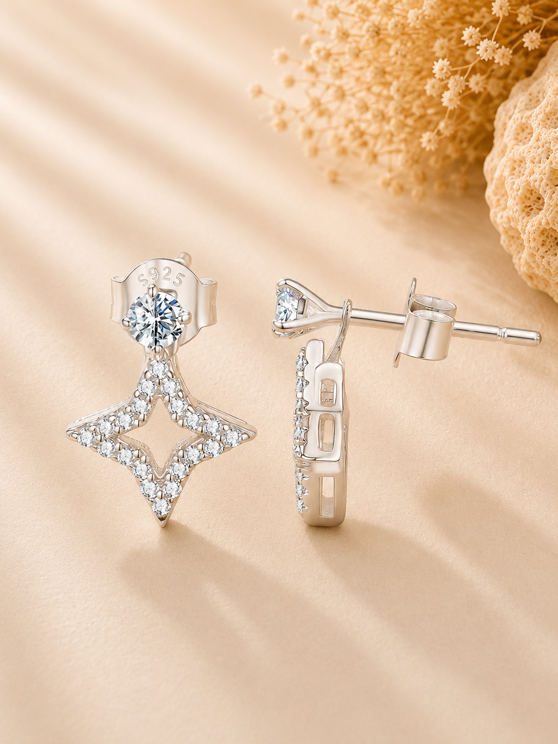 Cercei eleganti cu moissanite unghi diferit