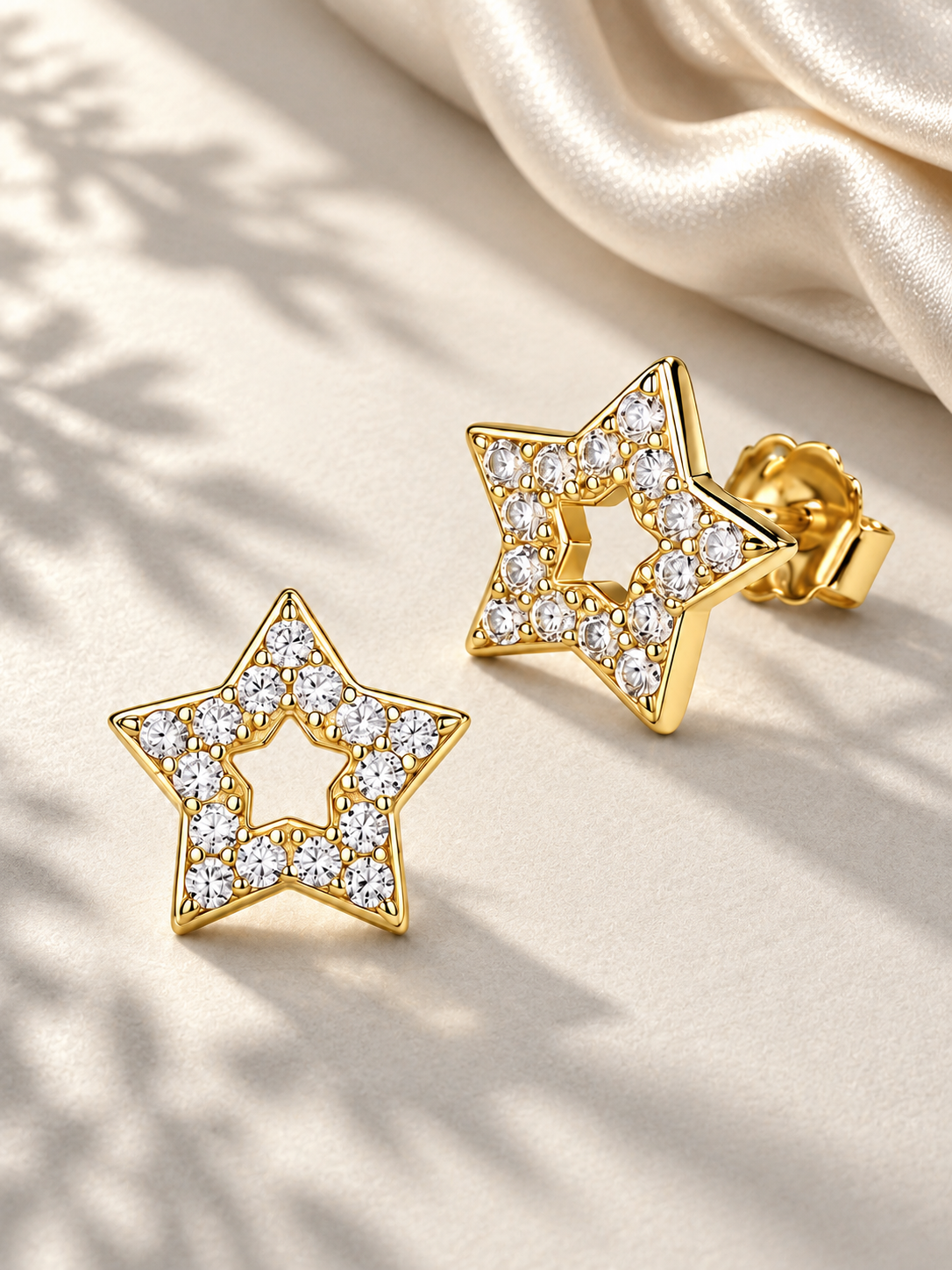 Cercei Gold în Formă de Stea cu Moissanite 6A