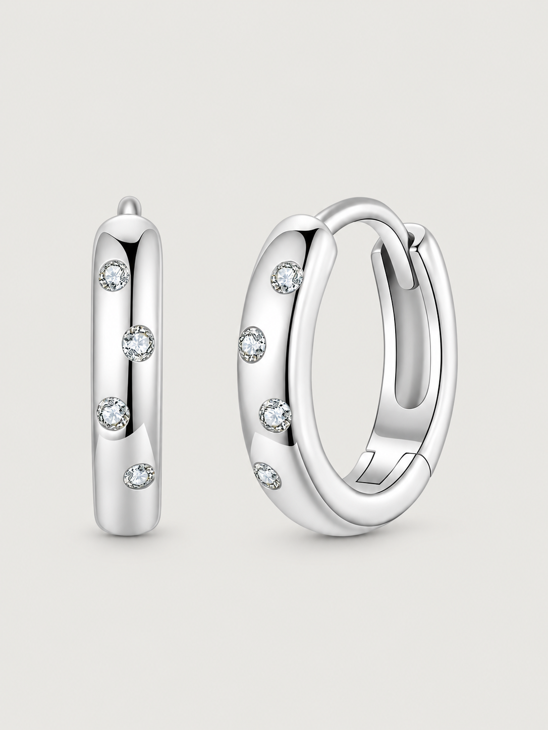 Cercei hoop din argint cu moissanite model puncte