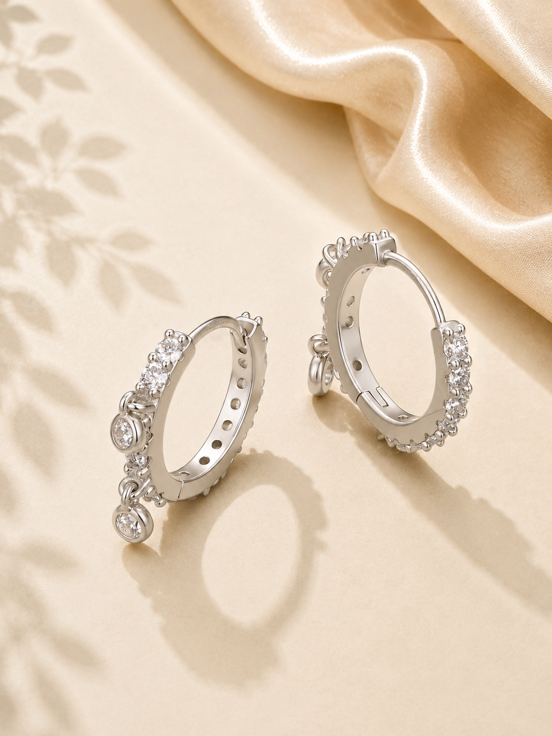 Cercei eleganți din argint 925 cu Moissanite