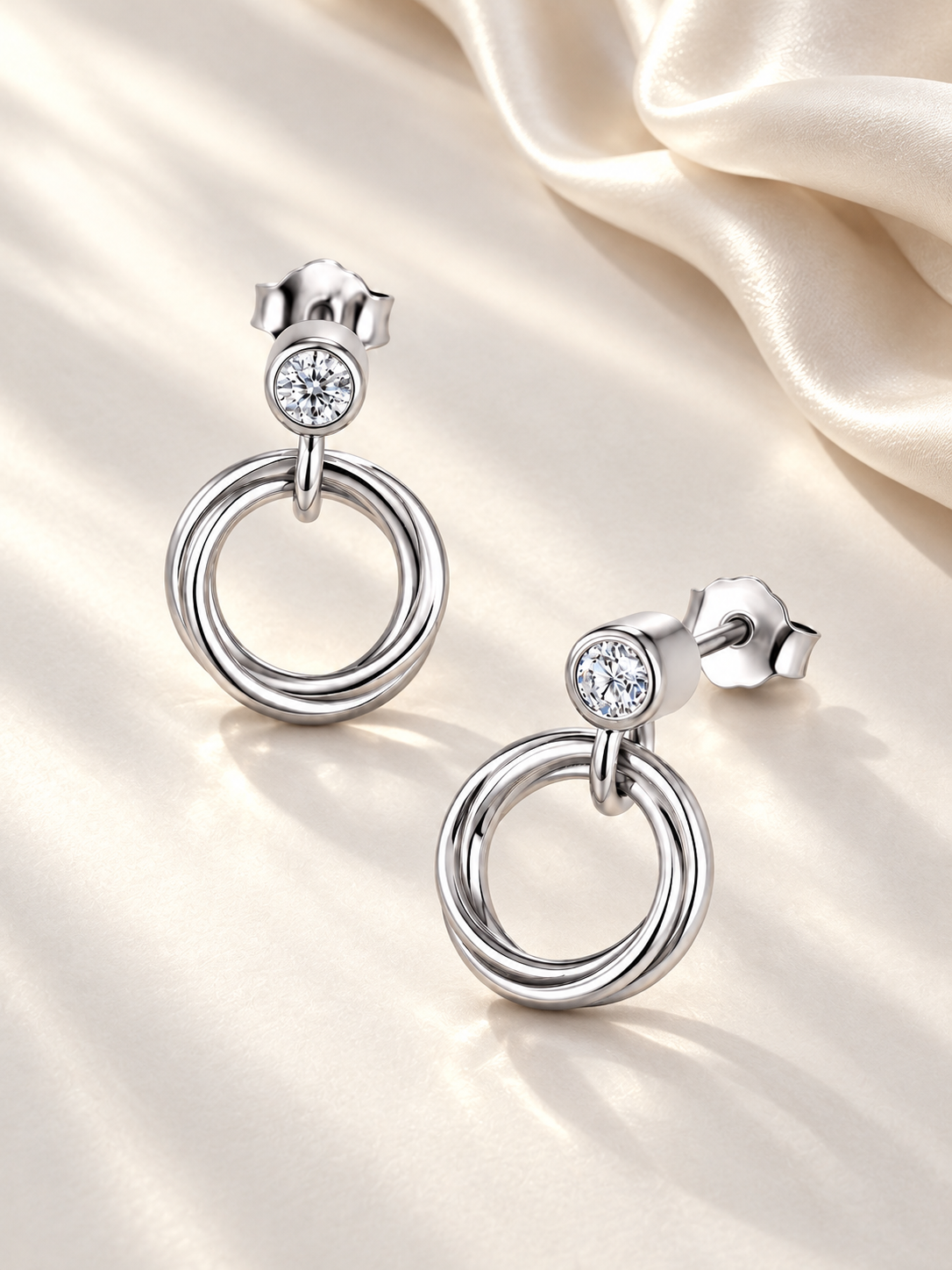 Cercei Silver Orbit cu Moissanite de 2,7 mm