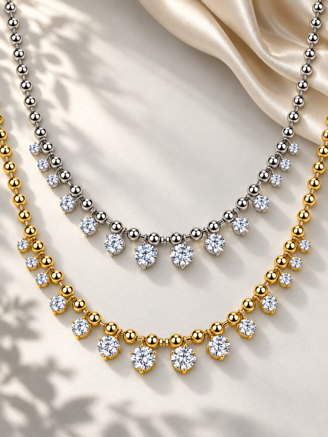 Colier Auriu si Argintiu cu 13 Moissanite 6A