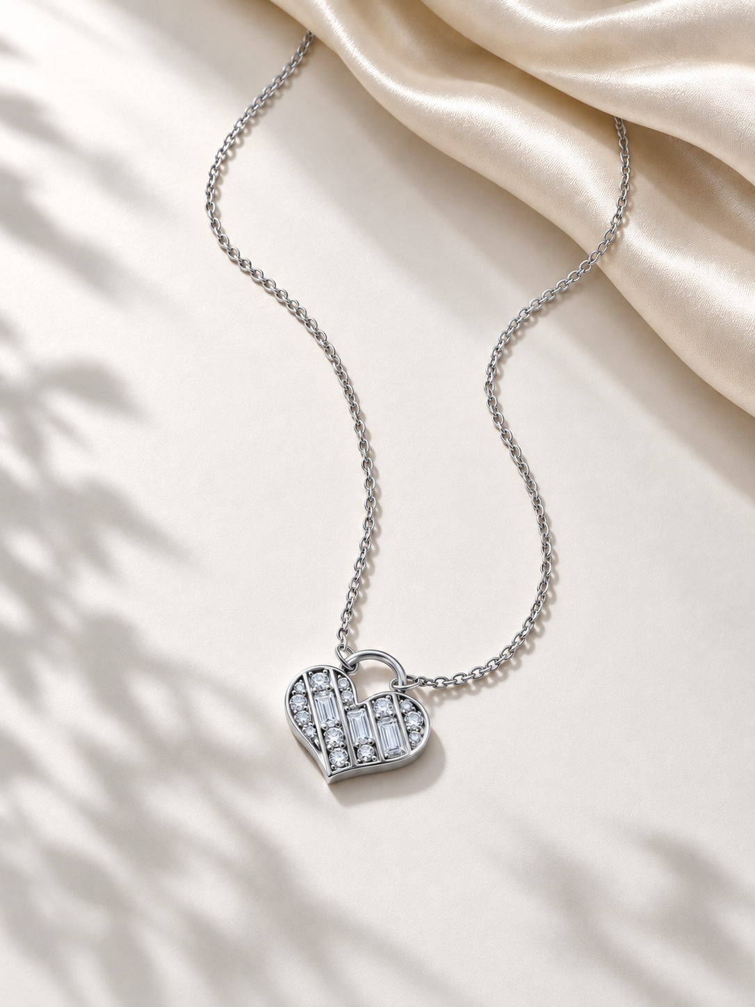 Colier din Argint 925 cu Inimă și Moissanite