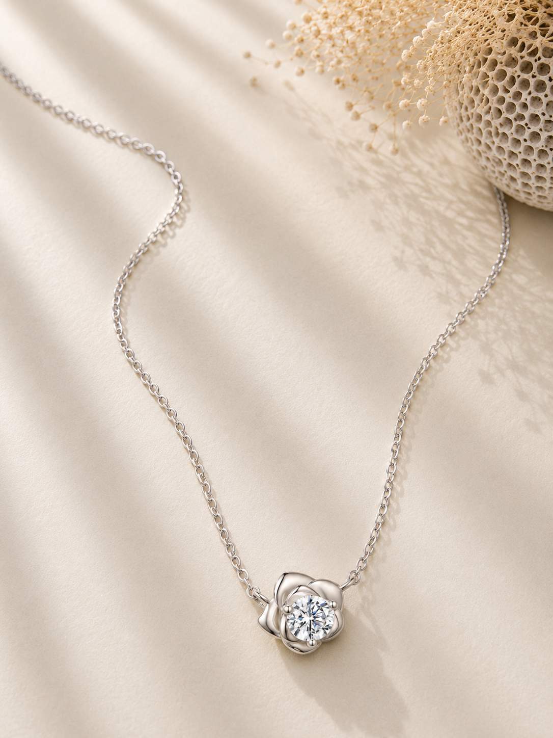Colier elegant cadou femei lifestyle