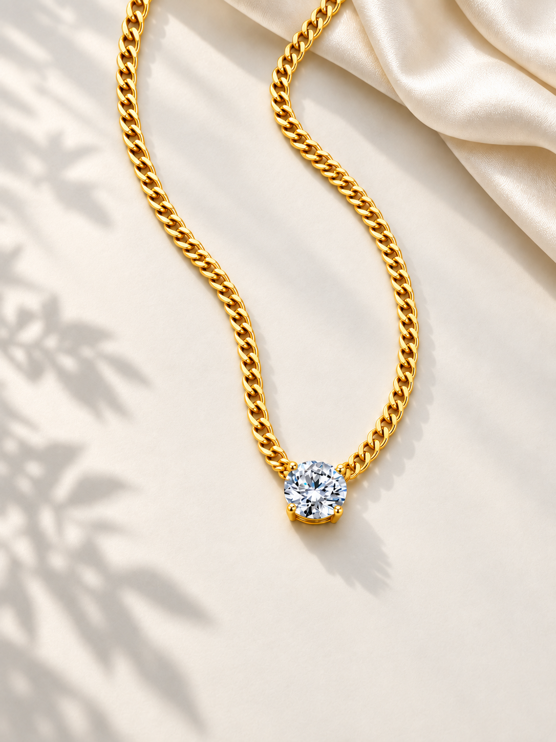 Colier Cuban Gold cu Moissanite Round