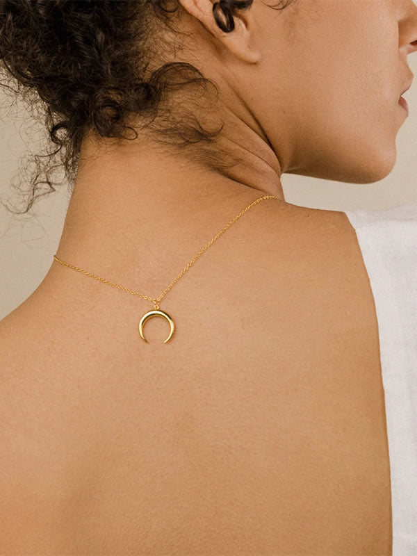 Colier elegant din argint cadou semiluna