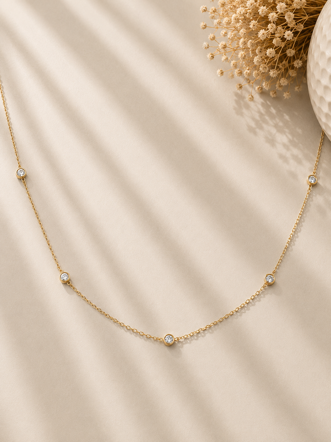 Colier elegant din argint cu pietre moissanite