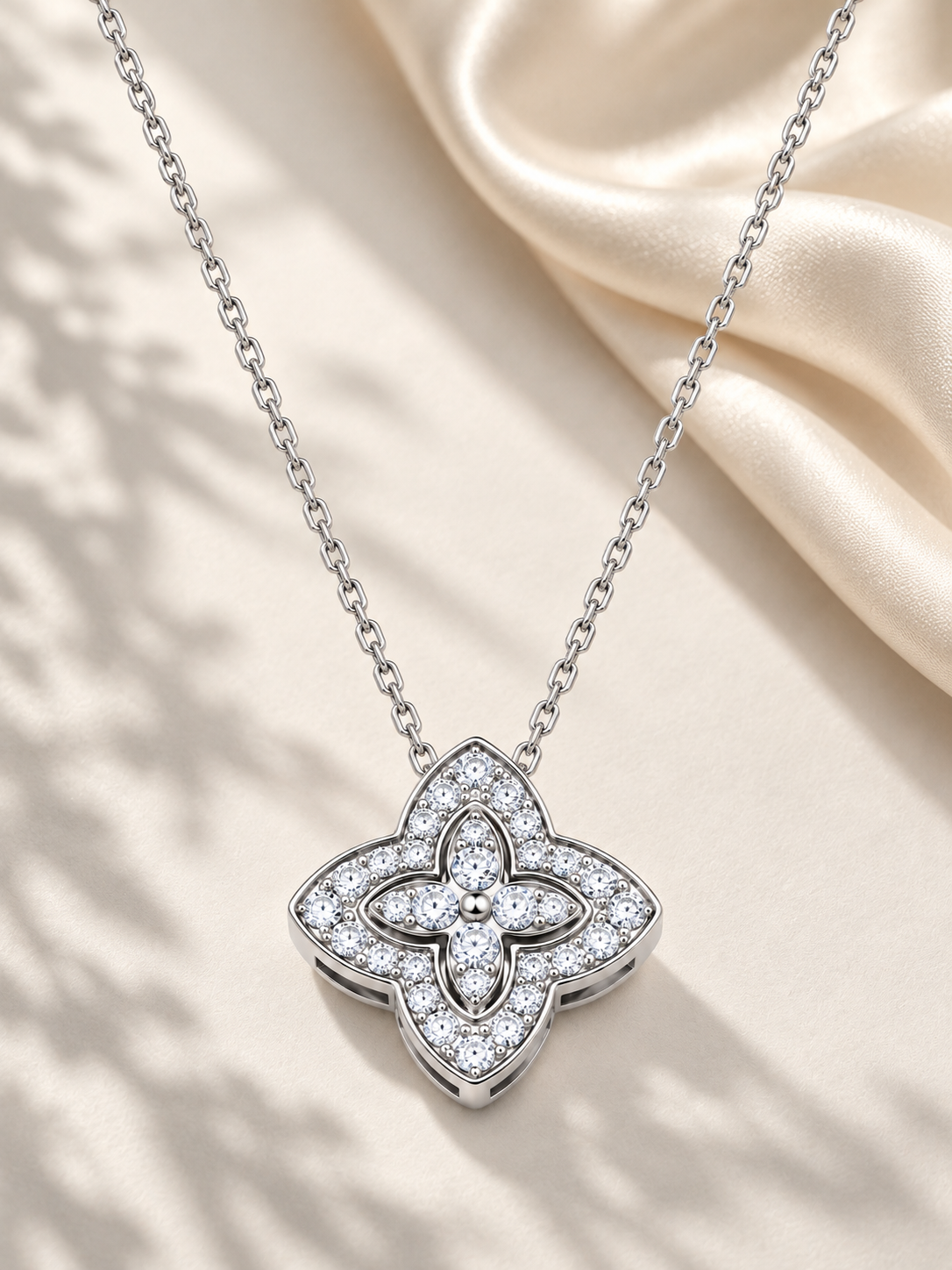 Colier Floral din Argint 925 Silver cu Moissanite