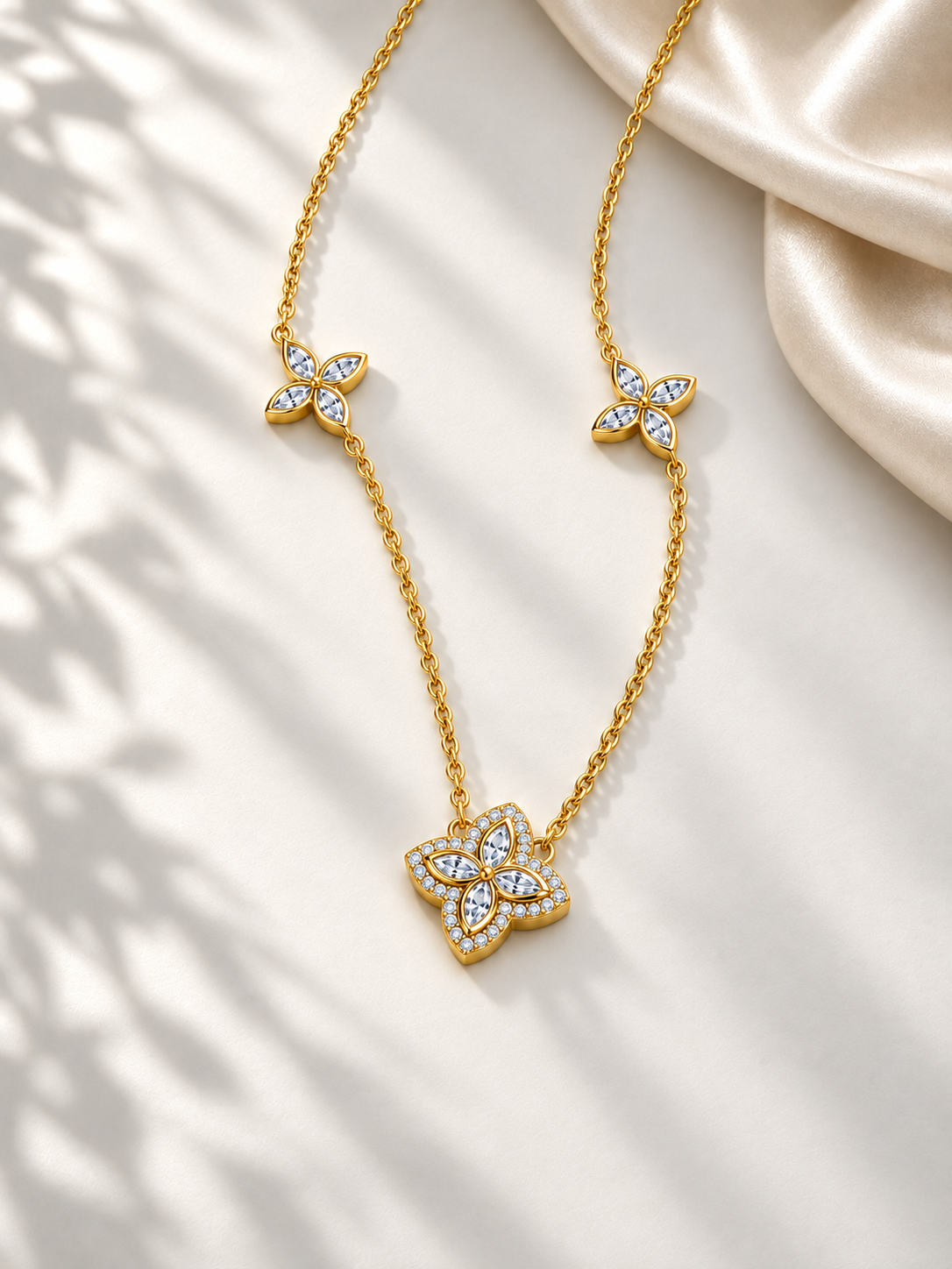 Colier Gold cu Moissanite Round și Marquise