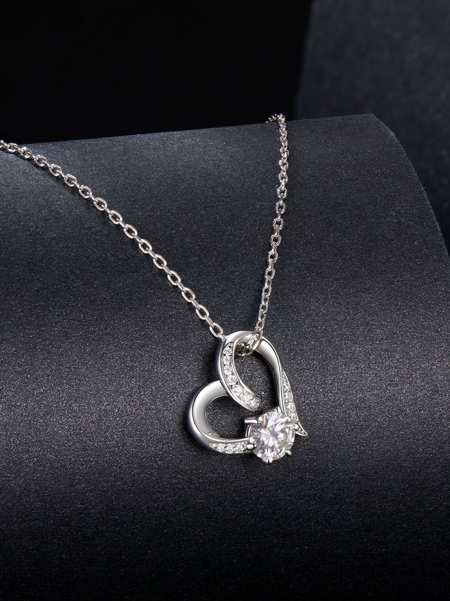 Colier lux argint inima cu moissanite