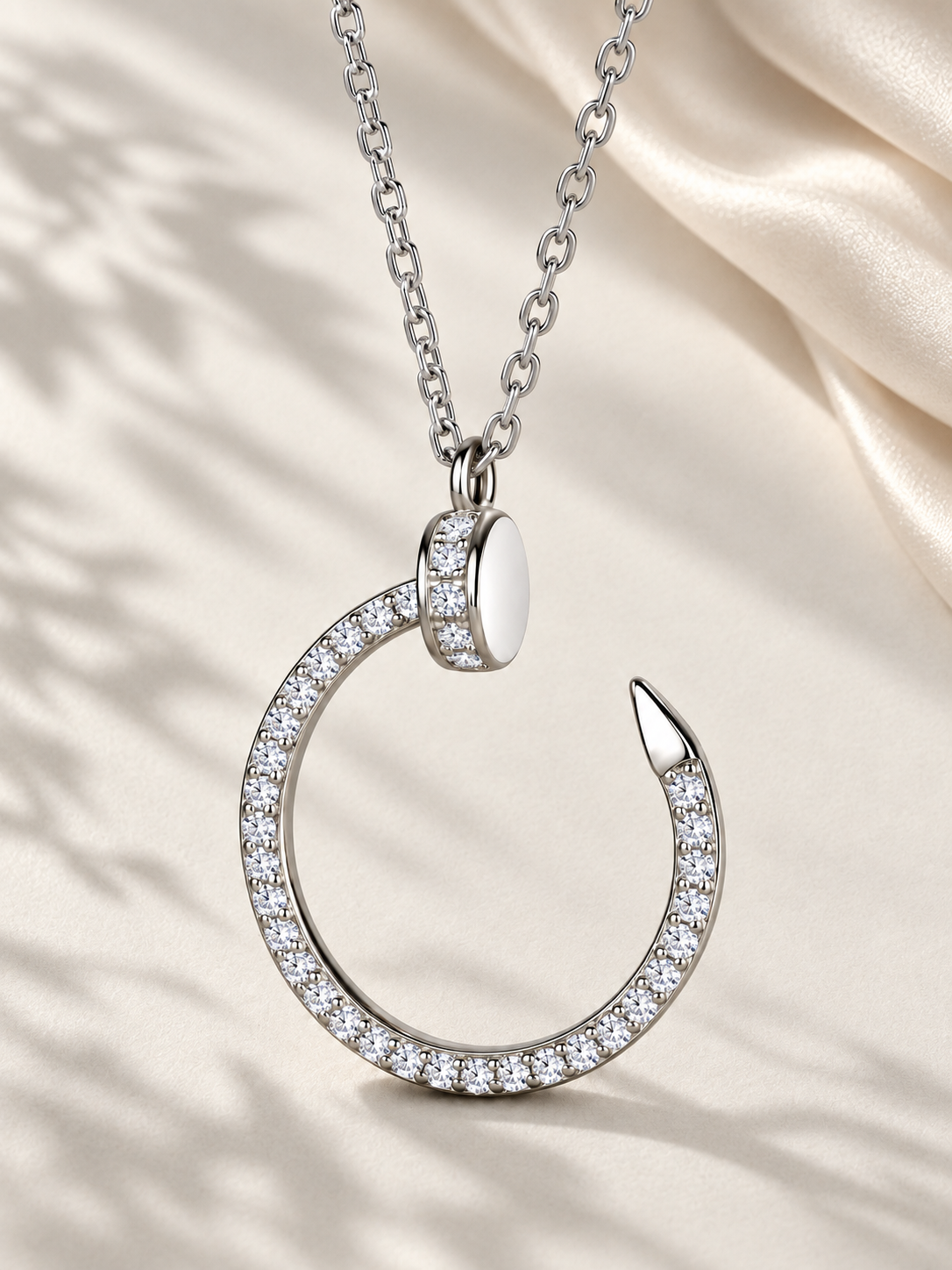 Colier Modern Nail Silver cu Moissanite