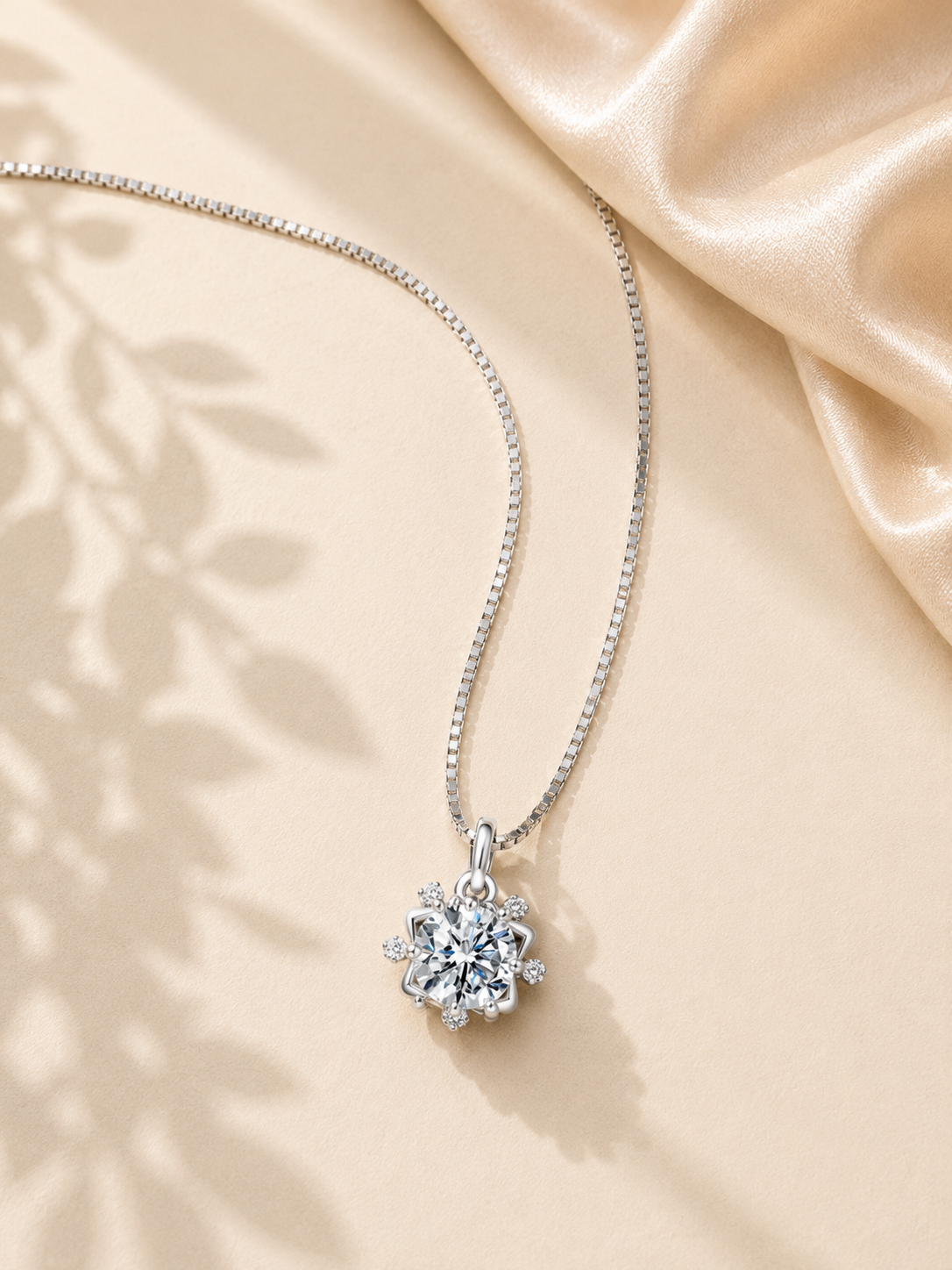 Colier Pure Radiance cu moissanite 0.5 ct din argint 925