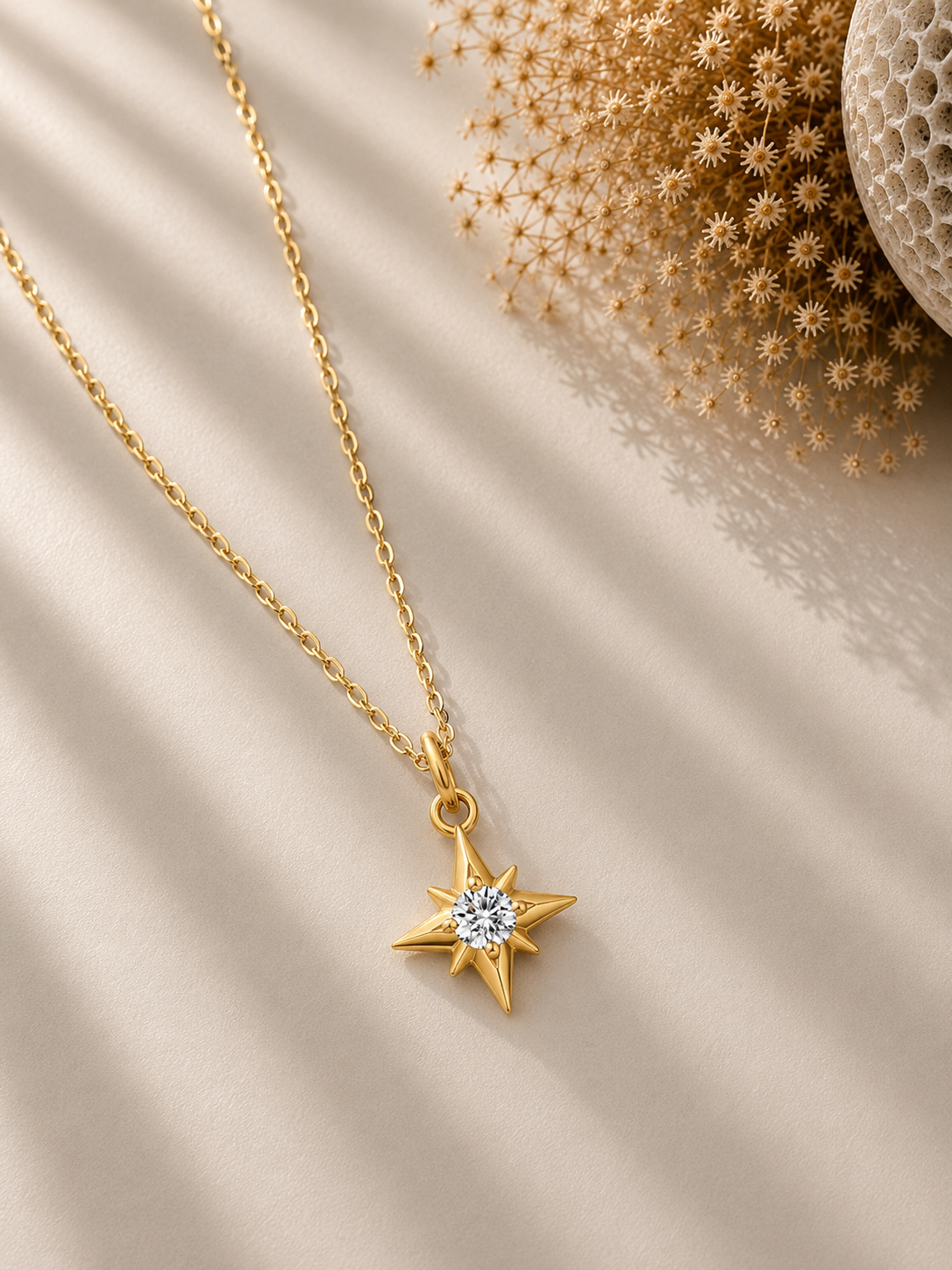 Colier stea din argint 925 aurit Gold Stellar North Star cu zirconiu central lifestyle
