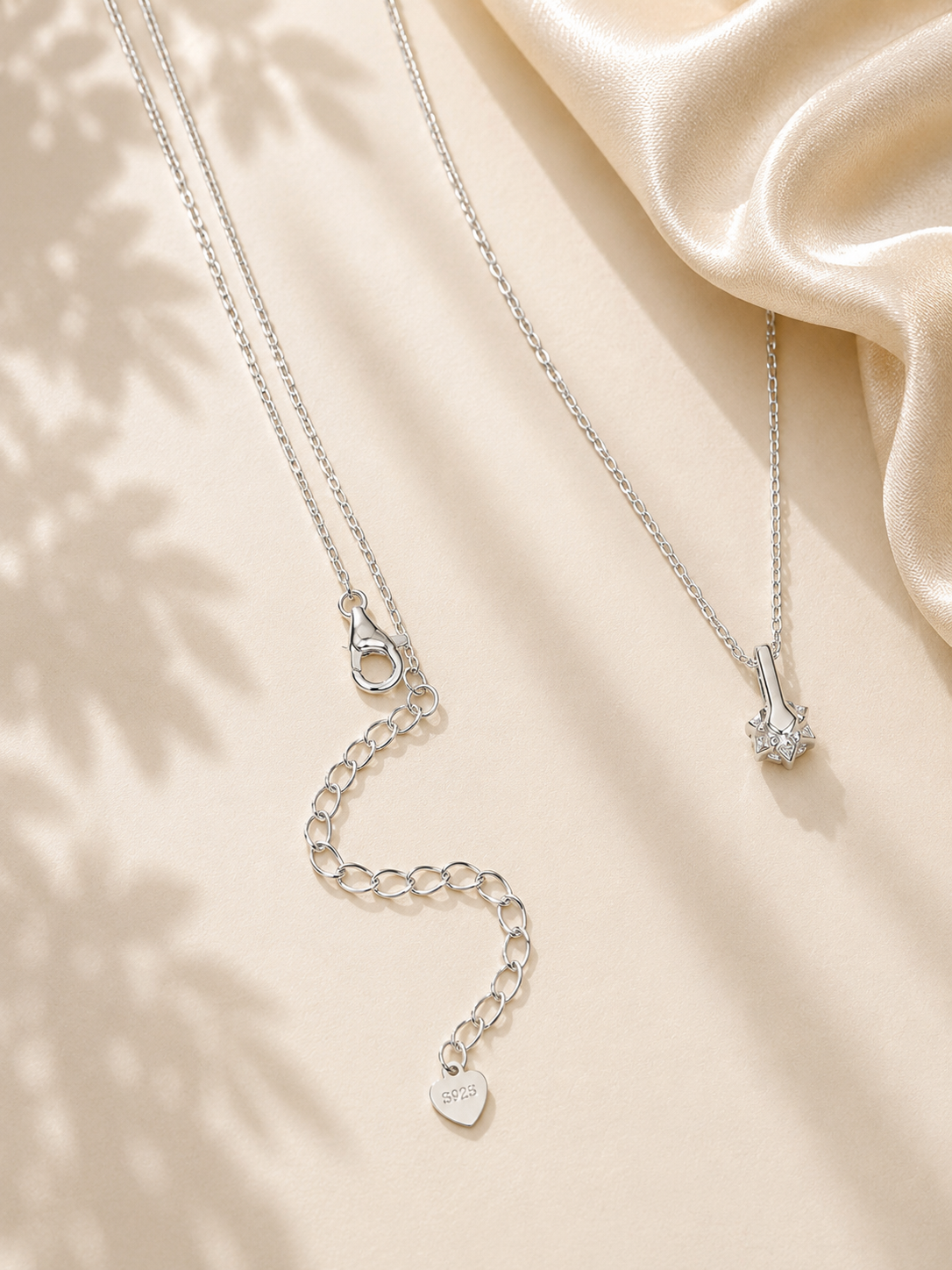 Colier Stellar Radiance cu moissanite și zirconii decorative