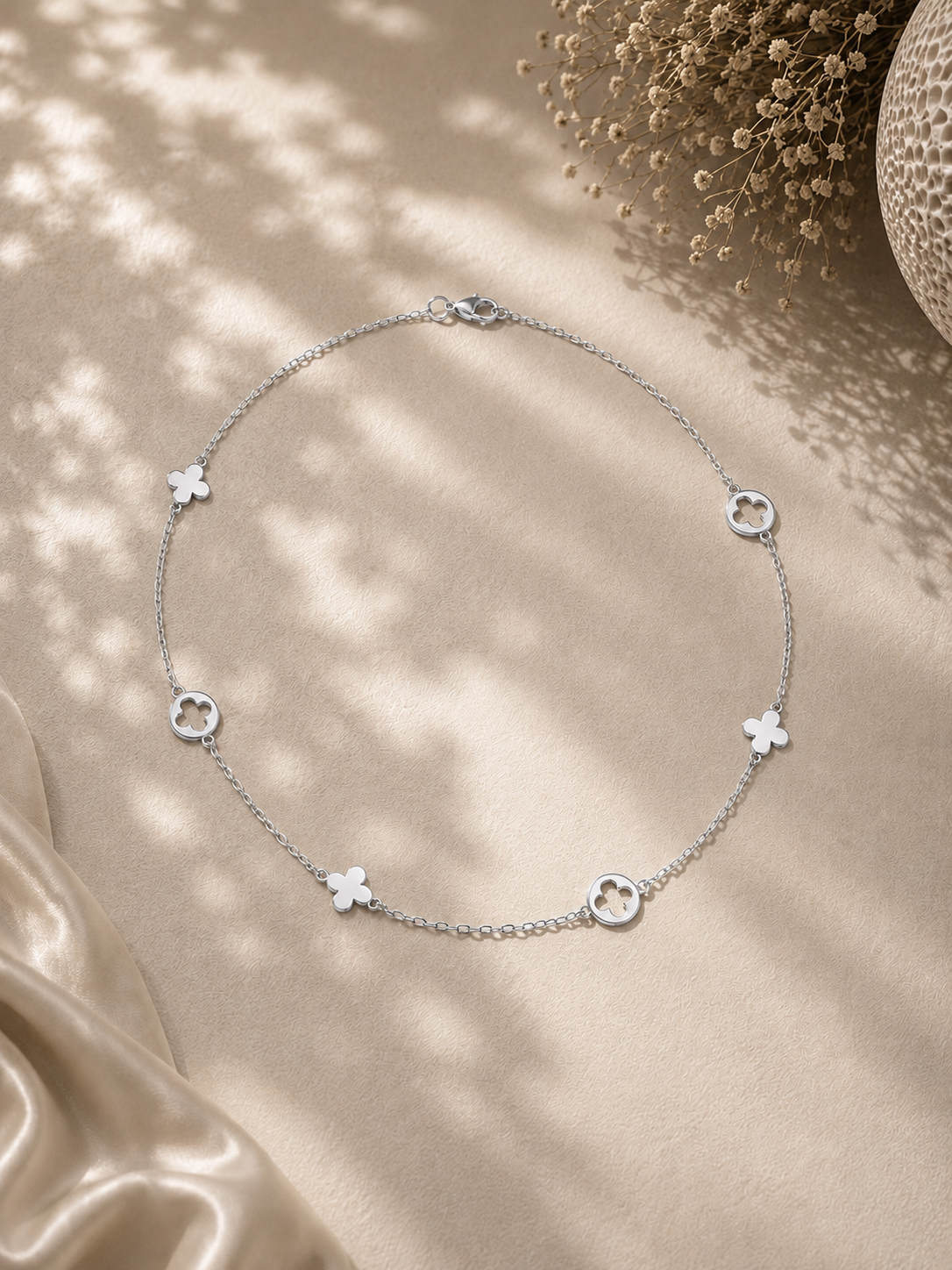 Colier trifoi din argint 925 Silver Clover Whisper lifestyle