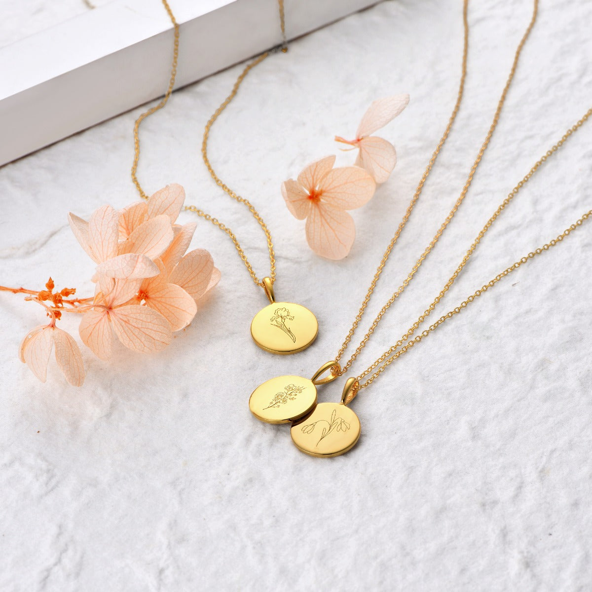 Colier din Argint Birthflower Bloom Gold - March Cherry Blossom