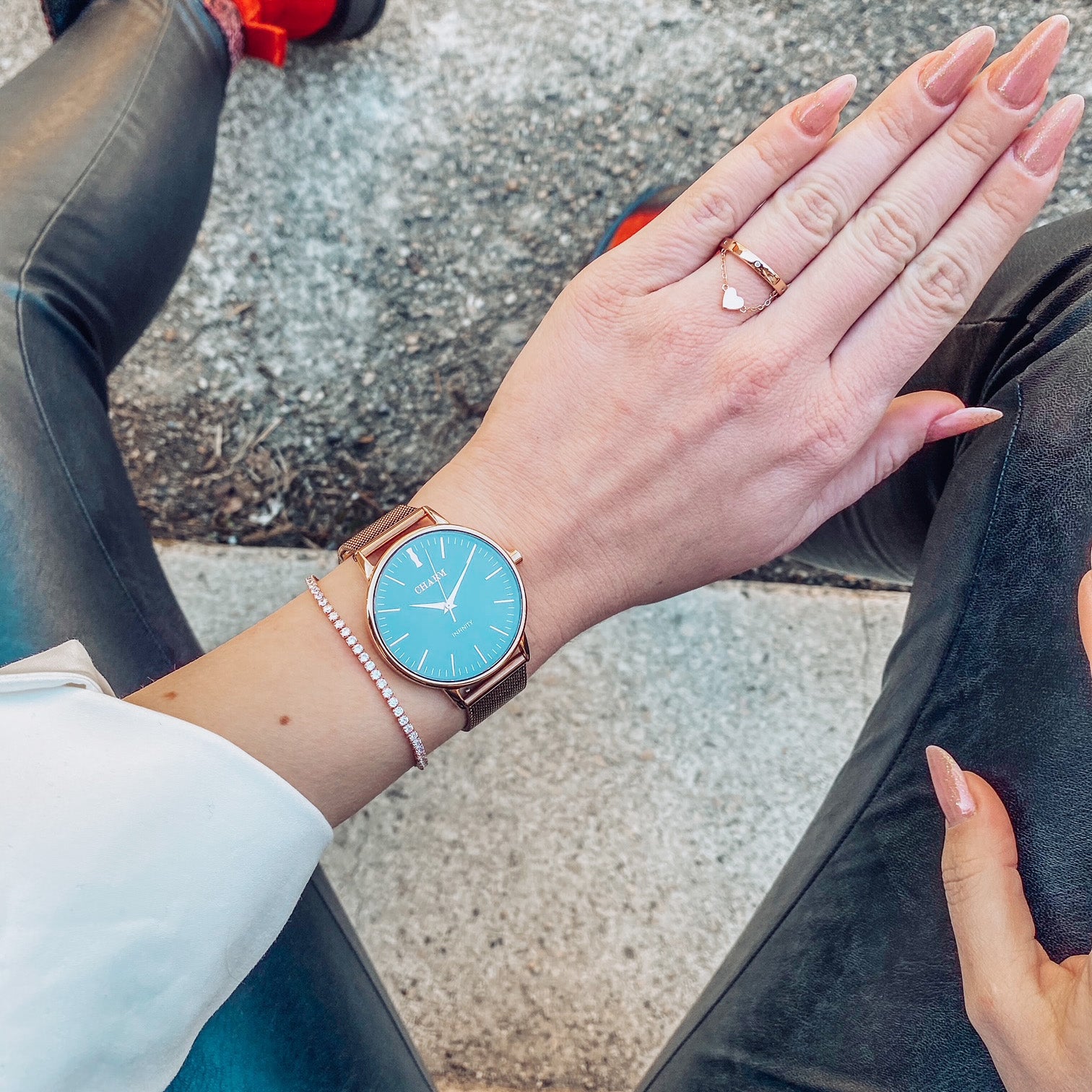 Set Cadou : Ceas Infinity Chloris Grey + Curea din otel inoxidabil Rose Gold