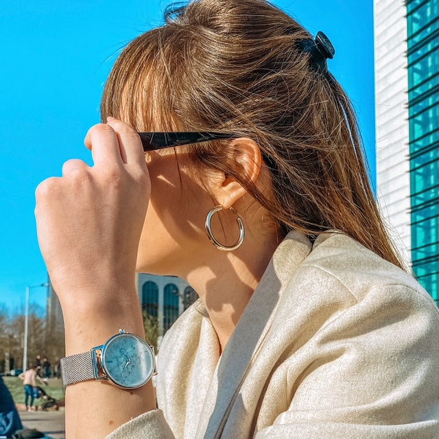 Set Cadou : Ceas Infinity Marble Freya Black + Curea din piele Alba + Curea din otel inoxidabil Rosegold