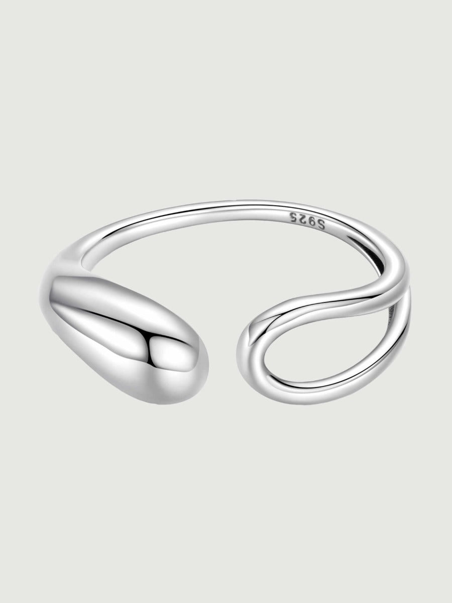Inel din argint 925 cu design fluid minimalist