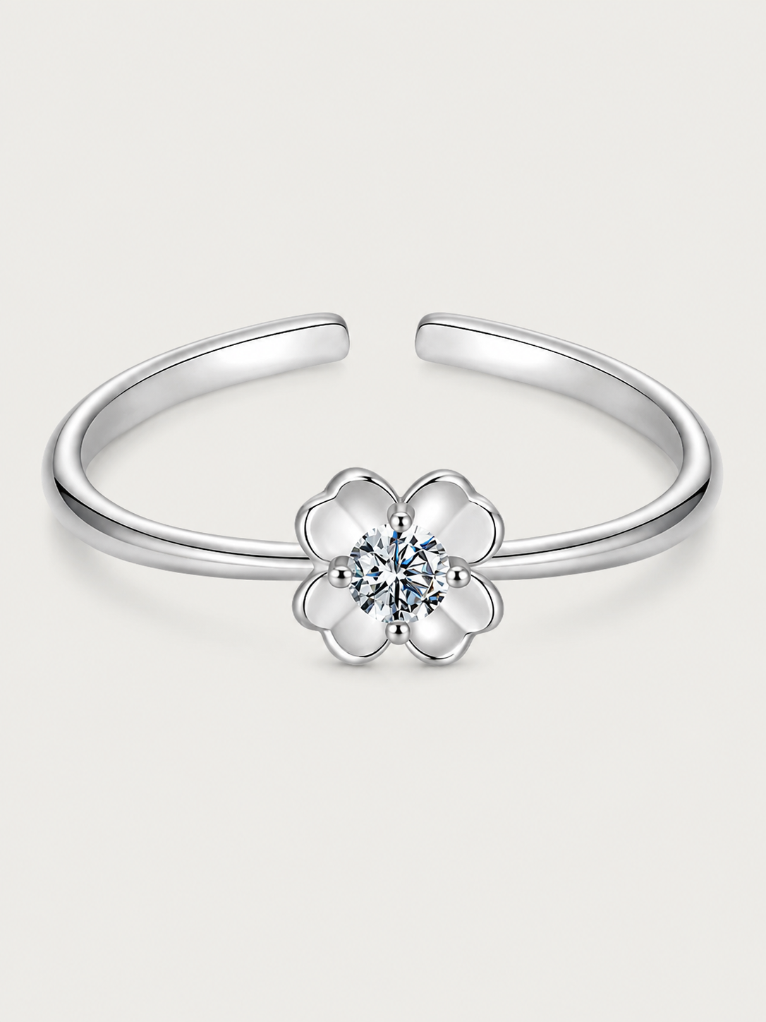 Inel din argint 925 cu moissanite și design floral