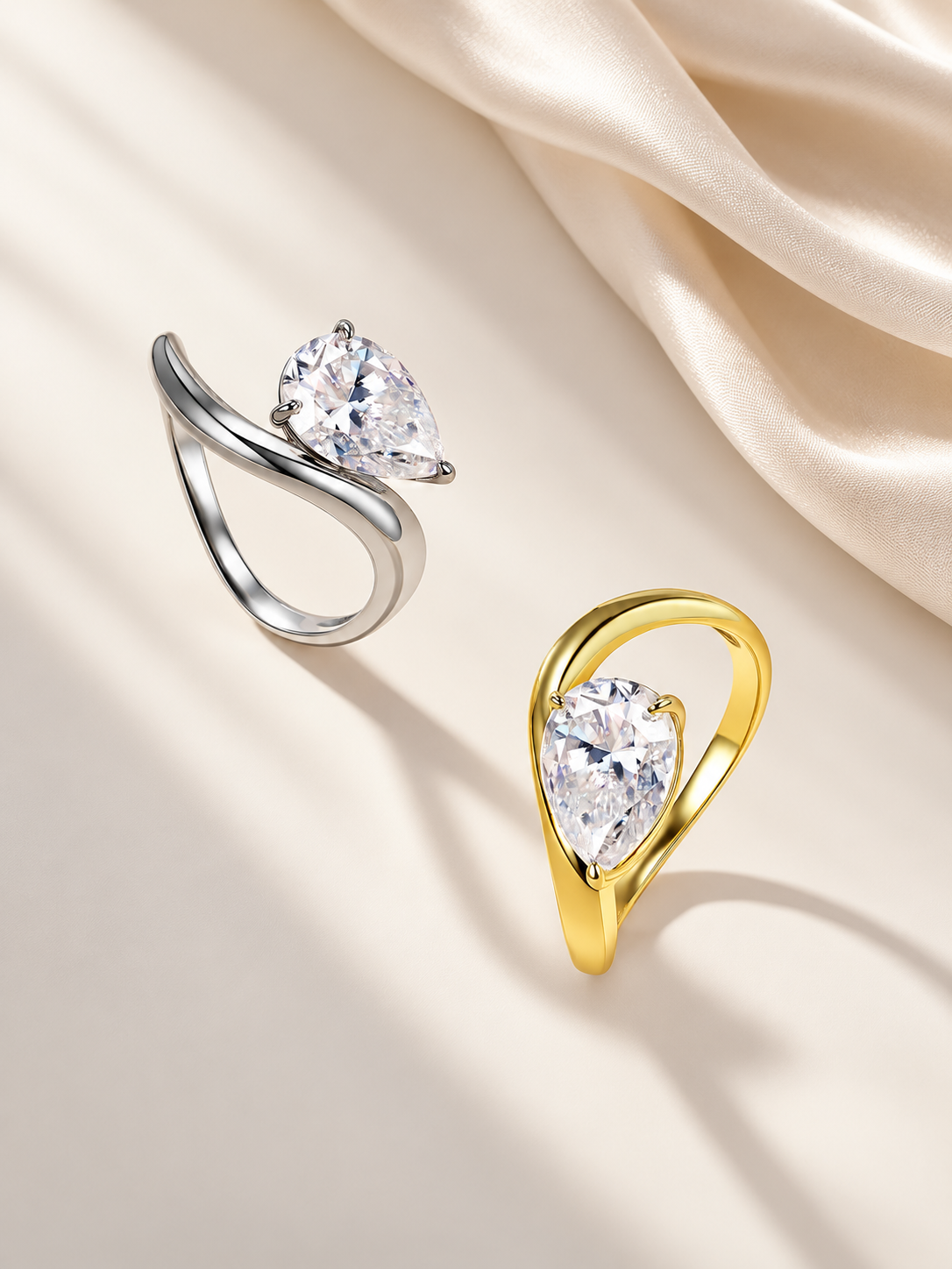 Inel din Argint 925 Auriu si Argintiu cu Moissanite Pear
