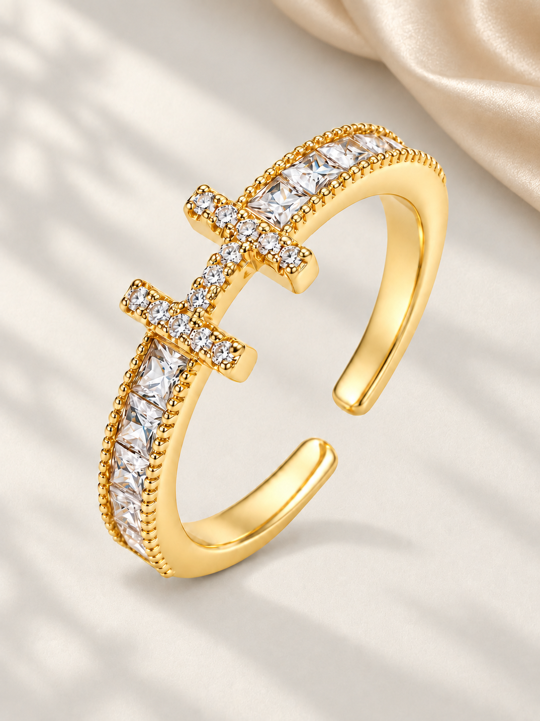 Inel Auriu Crystal Link cu Zirconii 5A