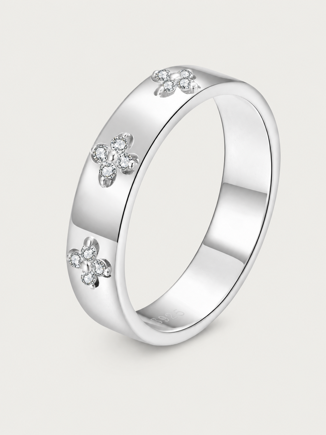 Inel din Argint Moissanite Lucky Clover